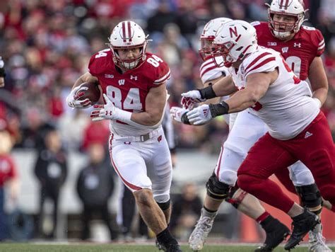 Wisconsin Tight End Jake Ferguson Delivers An All-Around Game