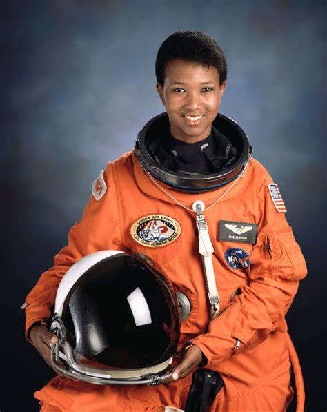 Her Story: Mae Jemison · She Made History