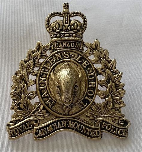 Royal Canadian Mounted Police Cap Badge | Time Militaria