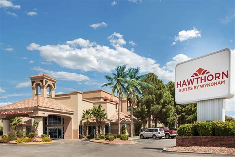 Hawthorn Suites by Wyndham El Paso Airport | El Paso, TX Hotels