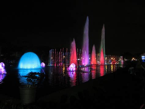 dancing fountain @ Rizal Park Philippines | Rizal park, Places to visit, Travel