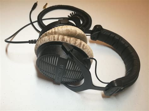 Beyerdynamic DT-990 Pro Review (Wired Open Back!)