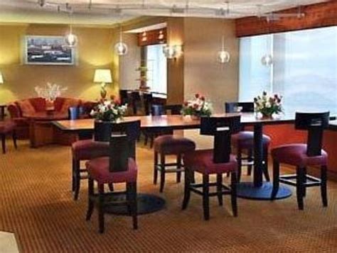 Book Marriott Newark Liberty International Airport Hotel Newark (NJ ...