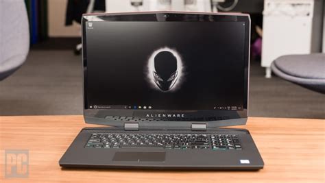 Alienware m17 (2019) Review | PCMag