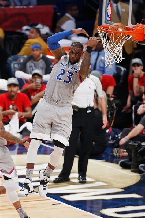 James Hosts Dunk Contest of His Own During NBA All-Star Game | NIKE LEBRON - LeBron James Shoes