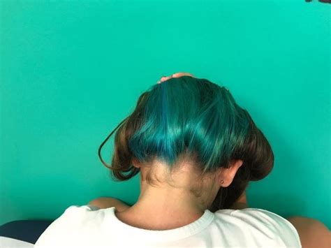 Teal hair | Teal hair, Hair, Womens haircuts