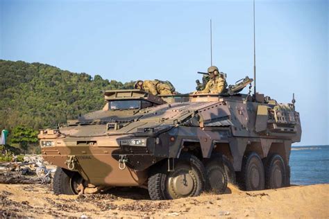 Australian Army Conduct Beach Trials with Boxer Combat Reconnaissance ...