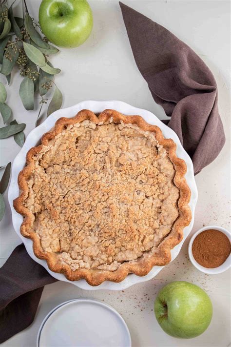 The Best Dutch Apple Pie with Crumb Topping - Lifestyle of a Foodie