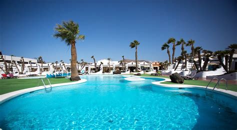 Sands Beach Resort Pool: Pictures & Reviews - Tripadvisor