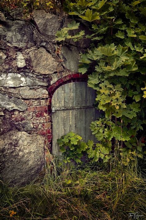 Secret Door by Pajunen on DeviantArt