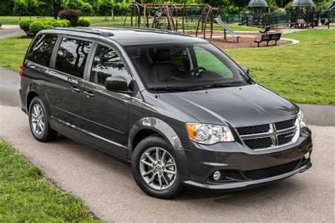 2017 Dodge Grand Caravan VINs, Configurations, MSRP & Specs - AutoDetective