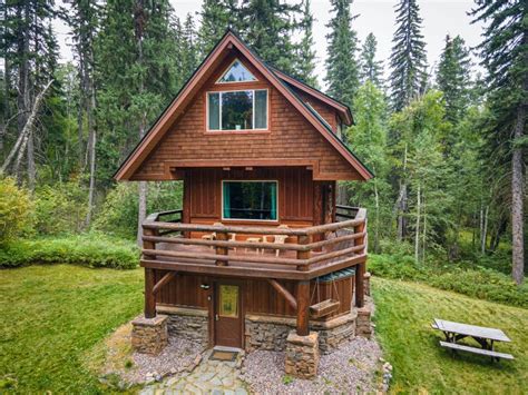 Beaver Lake Luxury Cabin | Secluded Montana Retreat Near Whitefish