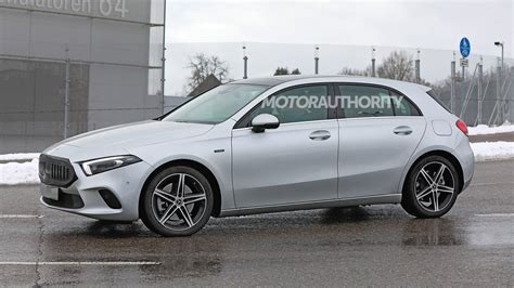 2023 Mercedes-Benz A-Class hatchback spy shots: Mid-cycle update in the ...