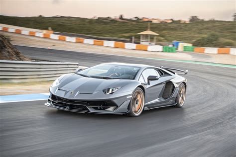 How Fast Can A Lamborghini Go? - Gallery | Top Speed