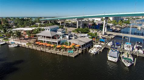 Fort Myers Beach Hotel with Boat Slips | Matanzas Inn Marina