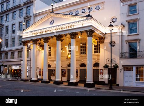 Theatre royal haymarket london hi-res stock photography and images - Alamy