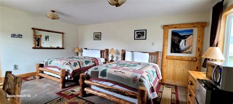 Two Queen Rooms - Gardiner, MT Lodging | Yellowstone Basin Inn