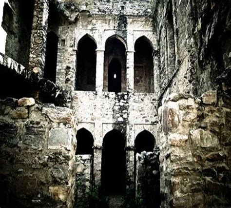 Bhangarh Fort Story | Can You Visit Bhangarh Fort At Night? Spooky Places, Most Haunted Places ...