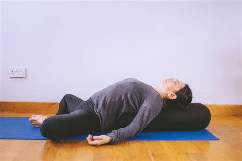 Online Pregnancy Yoga Classes UK | Live Yoga Teachers