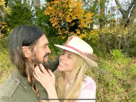 Billy Ray Cyrus engaged to much-younger singer Firerose with over 20 year age gap