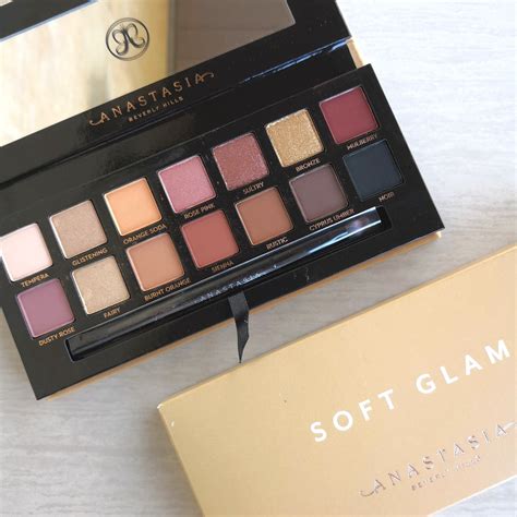 Anastasia Beverly Hills Soft Glam Eyeshadow Palette – The Makeup Store MNL