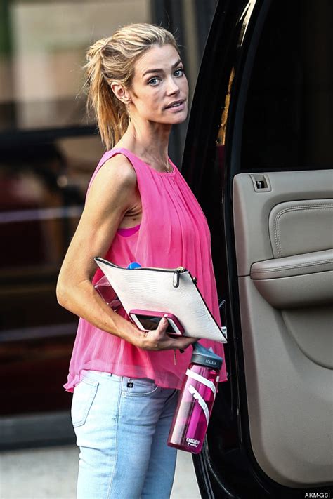 Denise Richards Photo: 'Twisted' Actress Steps Out In Skinny Jeans In ...