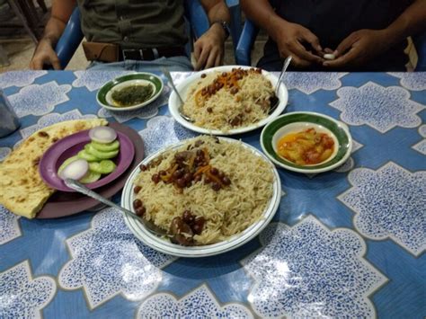 peshawar food 2 - Travel My Pakistan