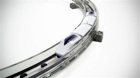 The World’s First Maglev Train Toy Set Runs Up to an Equivalent of 500 ...