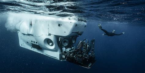 Alvin Submersible Makes Deepest Dive Yet - DeeperBlue.com