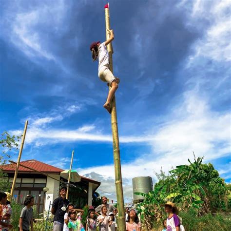 Traditional Pinoy Games You May Want Your Kids To Experience