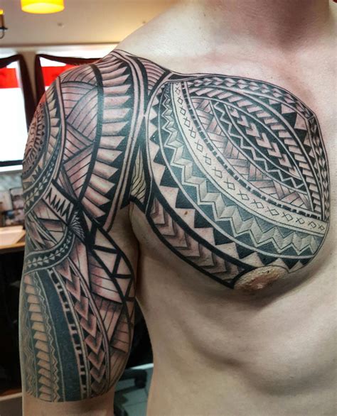 new zealand maori tattoos arm bands #Maoritattoos | Tribal chest tattoos, Maori tattoo, Tattoos