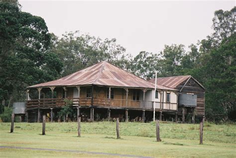 Old farm house, Queensland | Queenslander house, Australia house, Old ...