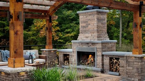 Ultimate Guide to Outdoor Kitchens & Fireplaces | Belgard