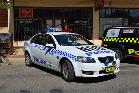 File:Berrigan NSW Police 150th Anniversary Police Car 004.JPG - Wikimedia Commons