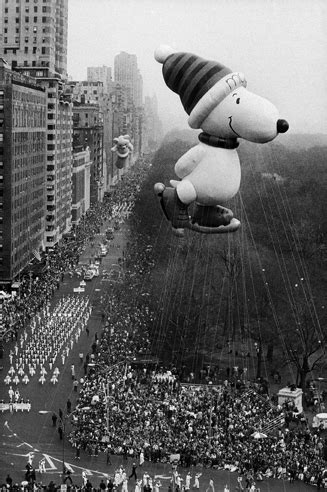 The FiveCentsPlease Blog: A History of Peanuts Balloons in the Annual ...