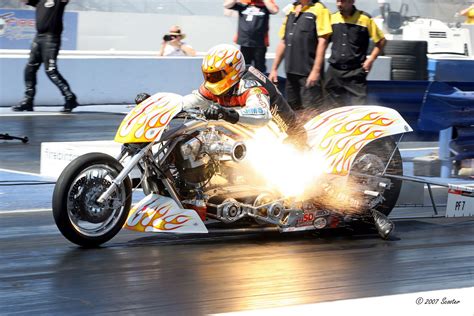 Harley-Davidson Drag Racing, The Book That Has It All Gallery 360277 | Top Speed