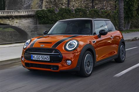 Mini Cooper S 3-door Hatch 2018 review | Autocar