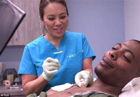 Dr. Pimple Popper takes on her biggest ever cyst in new reality series | Hot Lifestyle News