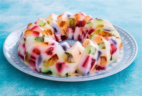 Mexican Jello (Gelatina de Mosaico)