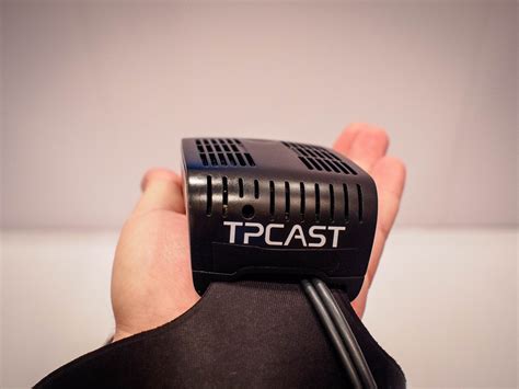 HTC Vive Wireless Adapter vs TPCast Wireless Adapter: Which should you ...