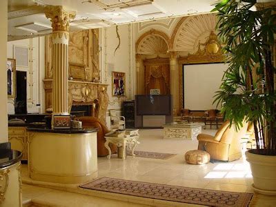 Great House Interior: Shahrukh Khan House