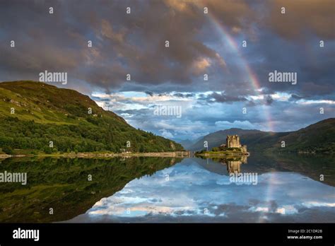 Eilean Donan Castle Scotland Stock Photo - Alamy