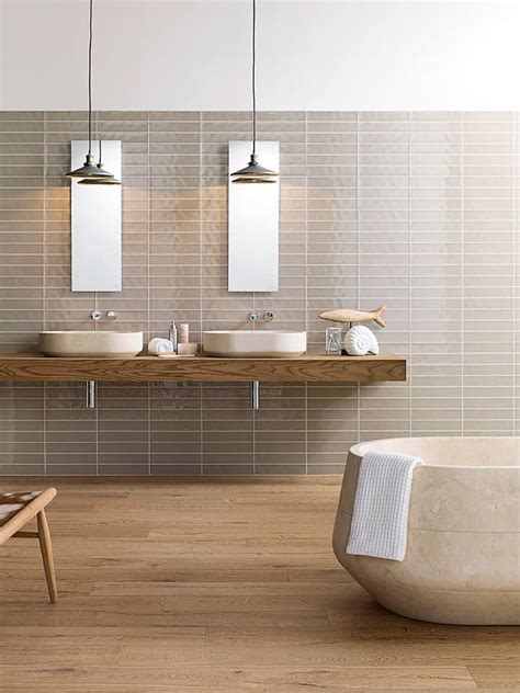 Cream bathroom tiles: tips and pitfalls to avoid | Porcelanosa