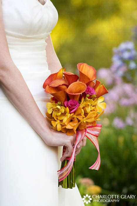 Bouquet Bridal: Yellow Orchid Bouquets