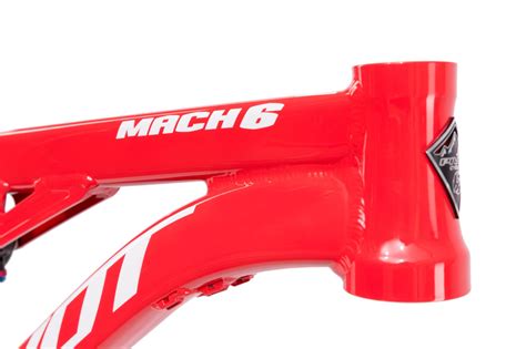 Mach 6 Aluminum | Pivot Mach 6 Aluminum | Pivot Cycles