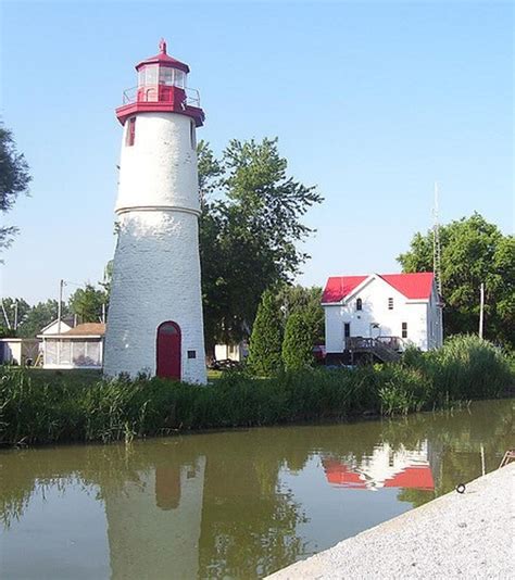 Lighthouse Cove - Tourism Windsor Essex Pelee Island