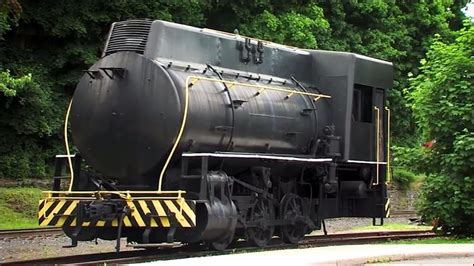 I’m not well-versed in railway history, but what type of locomotive is this? [PA][US] : trains