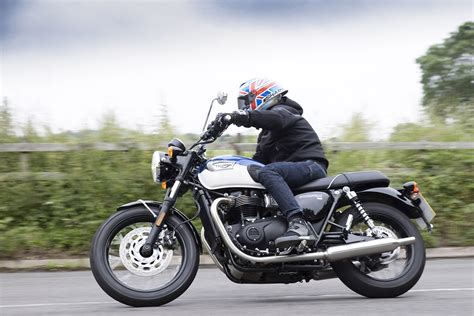 Reviewed: Triumph Bonneville T100 (2021)