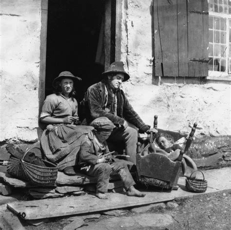 Gorgeous photos record idyllic country life in Victorian England | Photo record, Victorian life ...