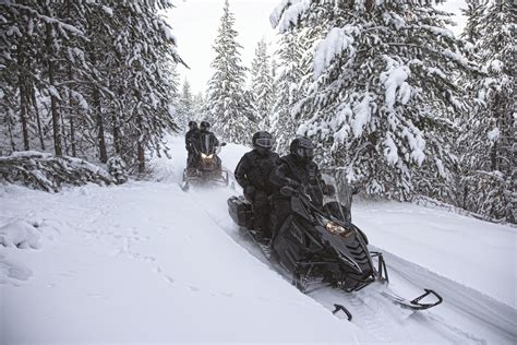 5 Reasons Why You Need to Ride Michigan Snowmobile Trails | OutdoorHub